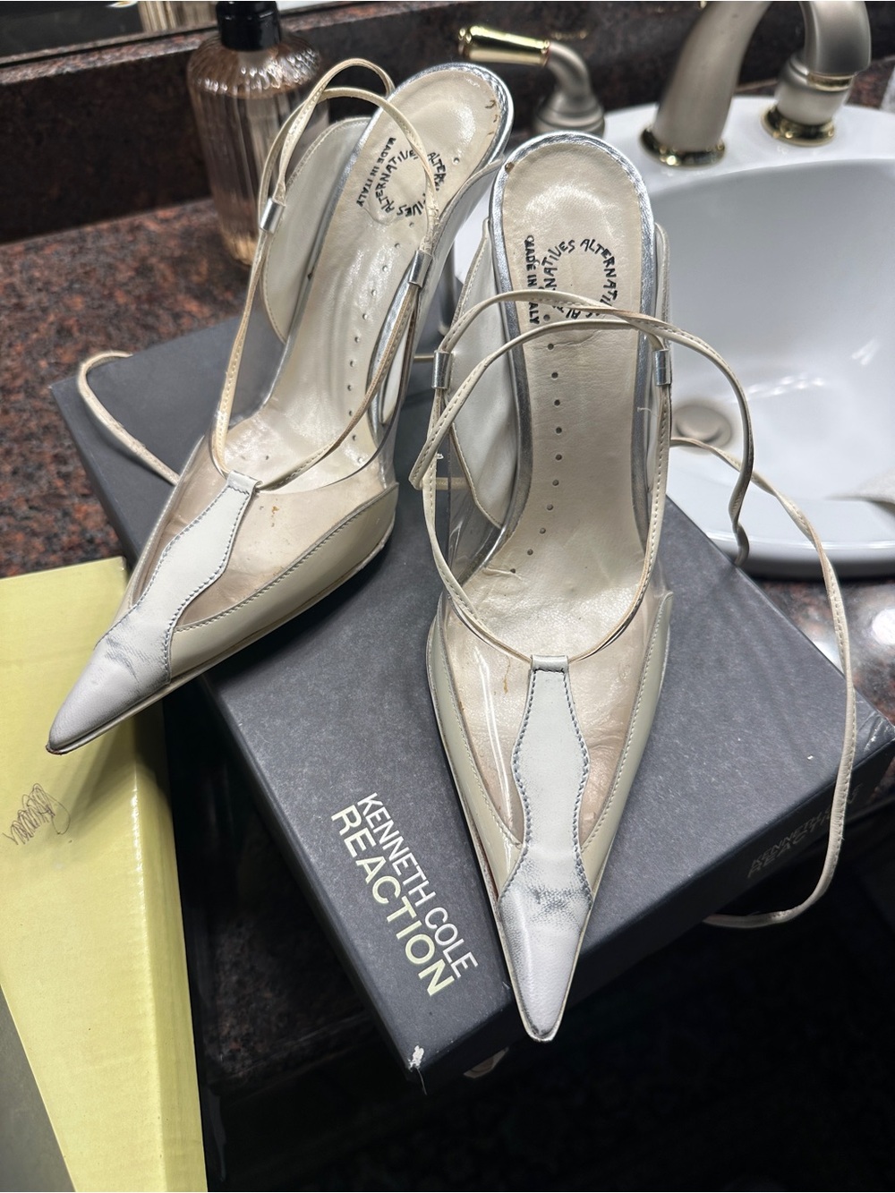 Heels pointed toe lace up